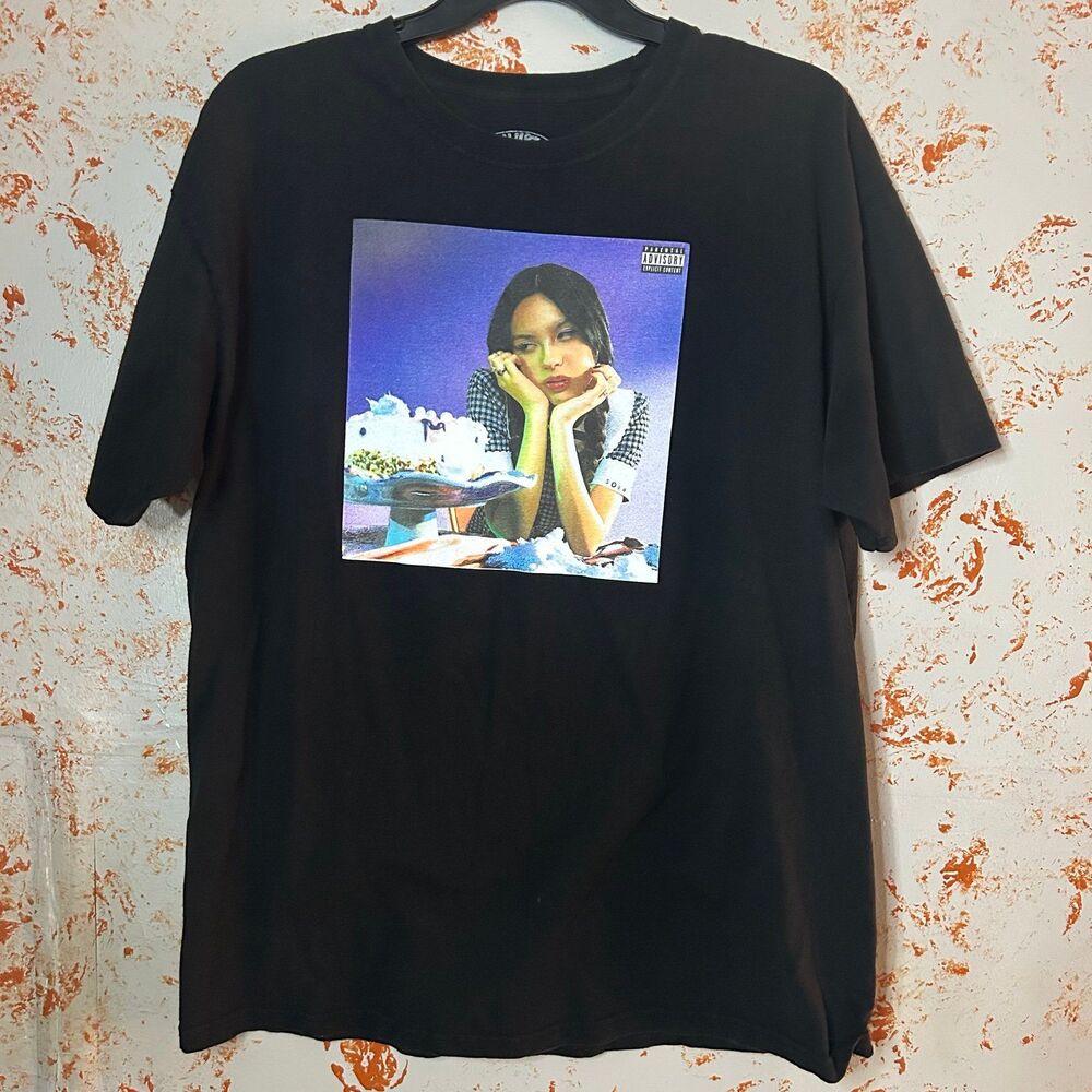 Olivia Rodrigo Sour Album Cover Graphic T Shirt Black XL Pop Music Tee